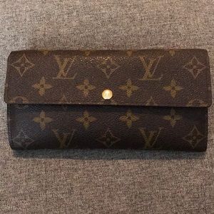 Louis Vuitton Sarah Wallet